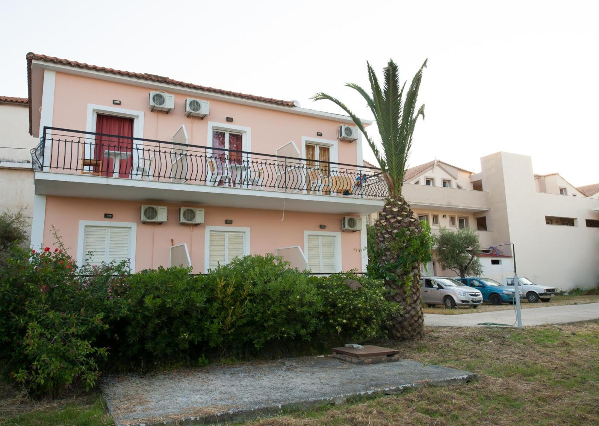 Valianos Studios Alykanas  Exteriör bild